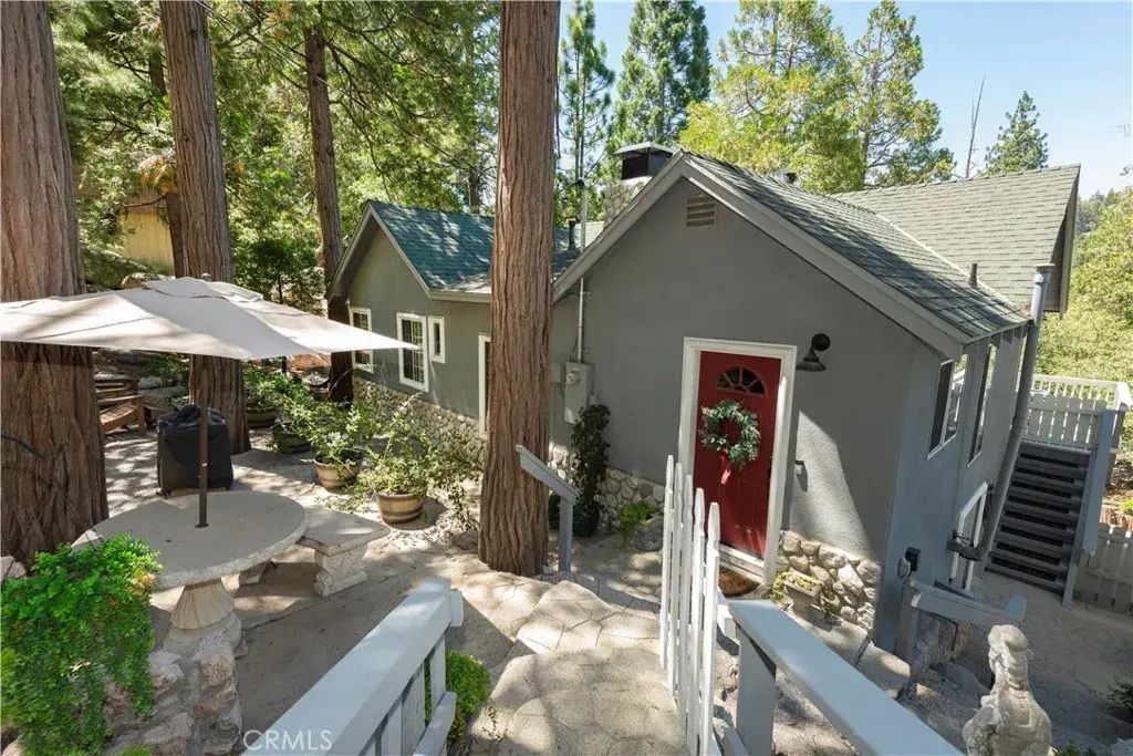 23914 Wildwood, Crestline