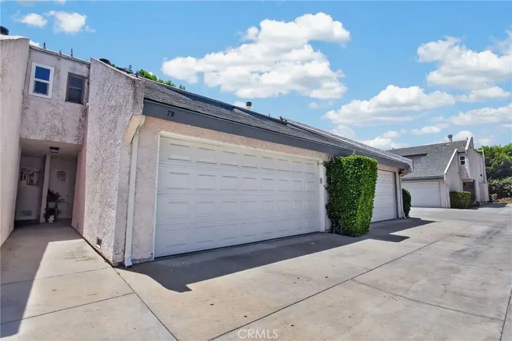 21333 Lassen 7b, Chatsworth