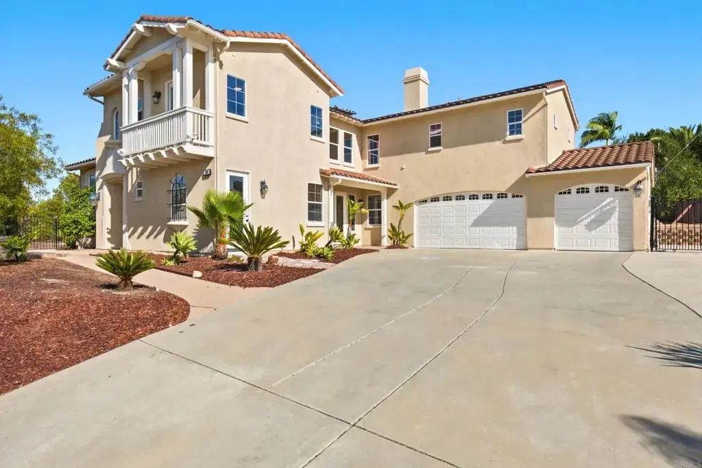 399 Amparo Dr, Escondido