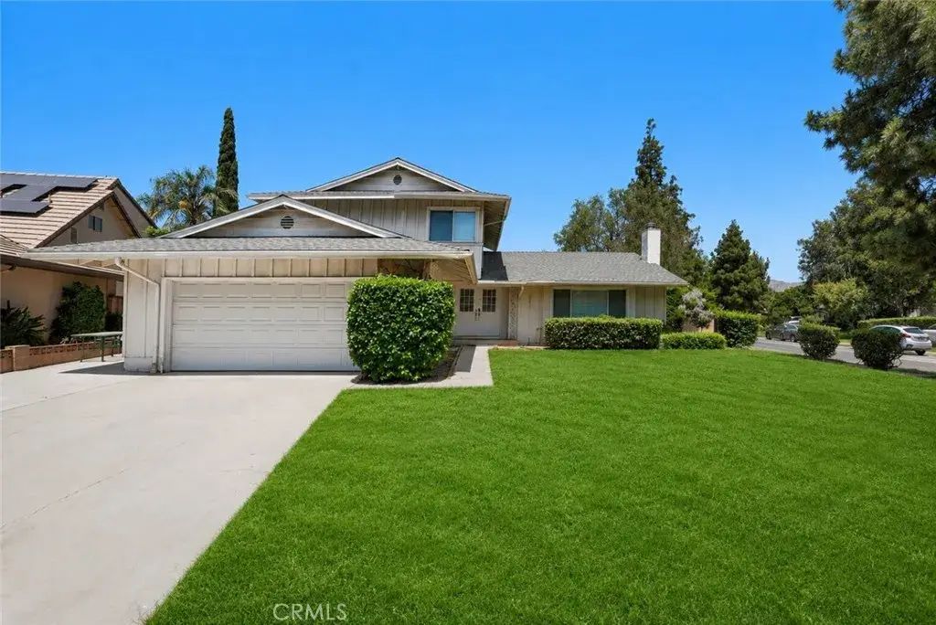 10811 Des Moines, Los Angeles