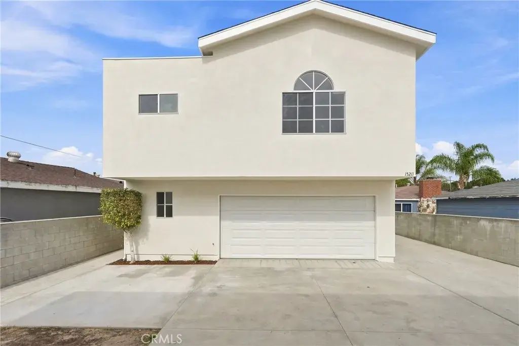 15211 Eastwood Avenue, Lawndale