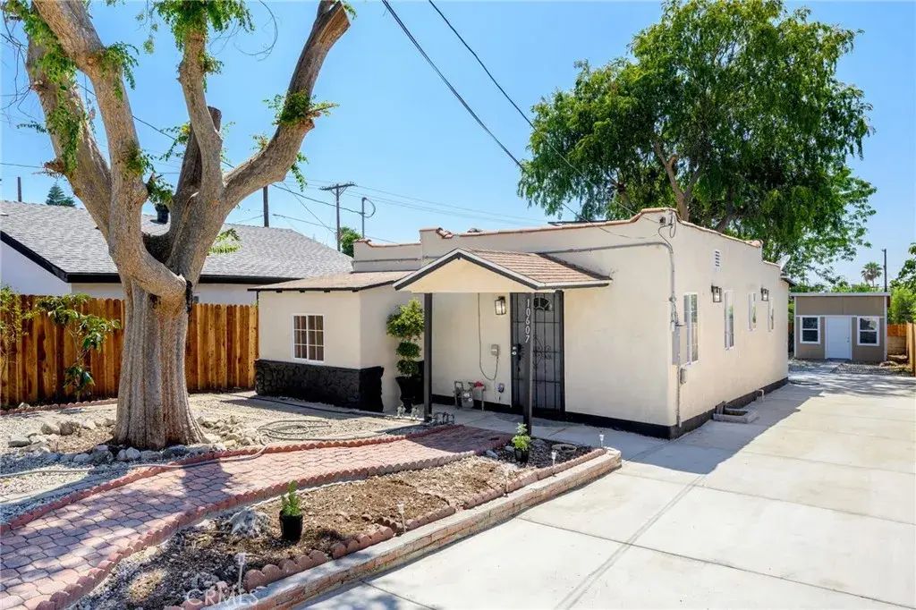 10607 Whitegate Avenue, Sunland