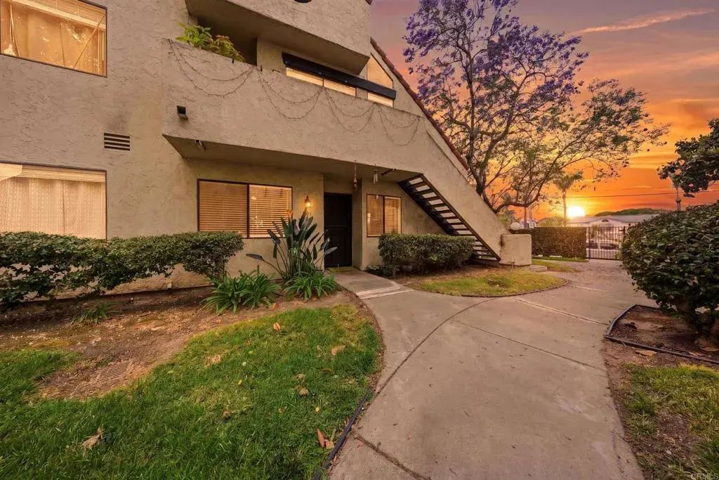 341 N Melrose Drive, Vista