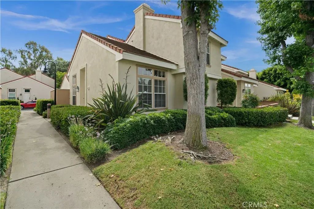 34 Oxford 36, Irvine