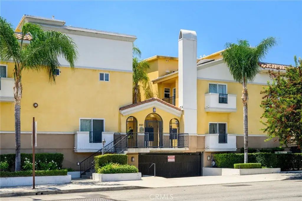 5521 Kester Avenue 23, Sherman Oaks