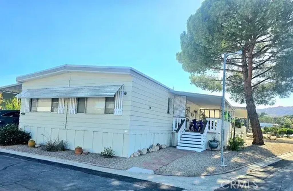 54999 Martinez 45, Yucca Valley