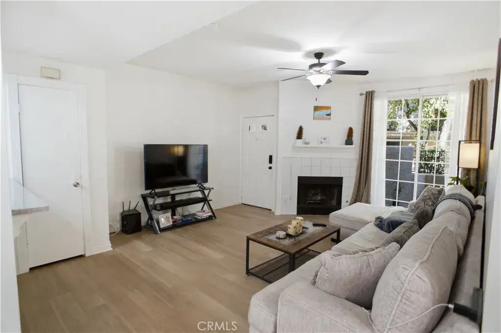 24115 Del Monte Drive 71, Valencia