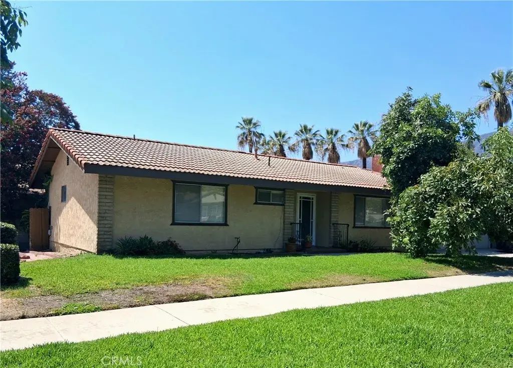 227 N Wabash Avenue, Glendora