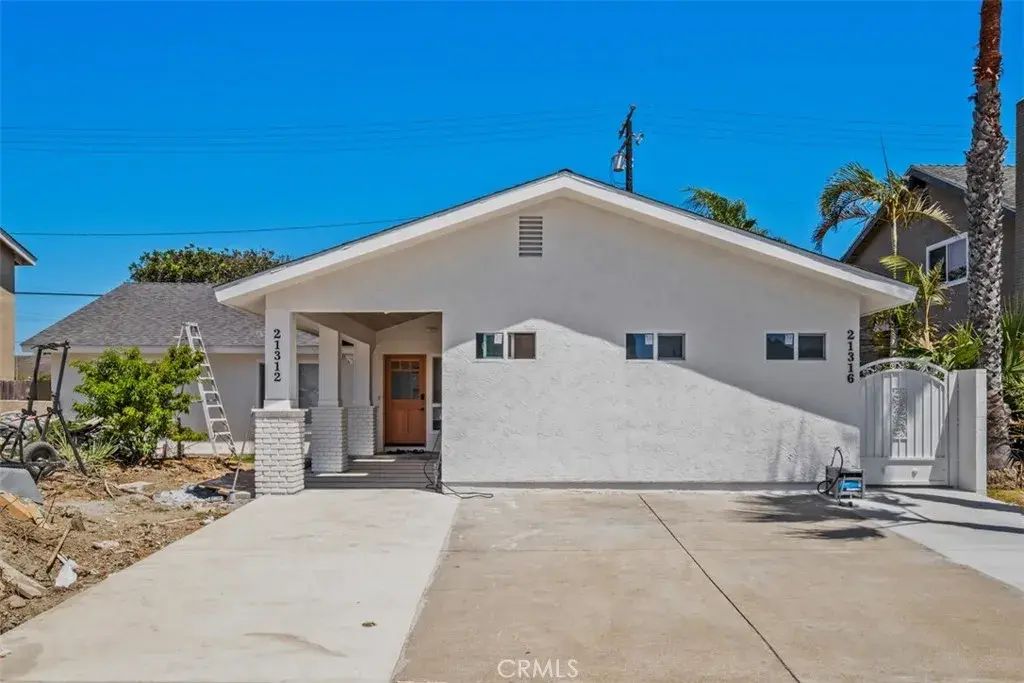 21316 Bulkhead Circle, Huntington Beach