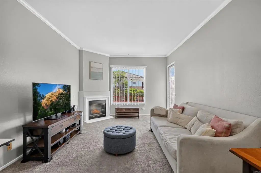 12362 Carmel Country Road G305, 