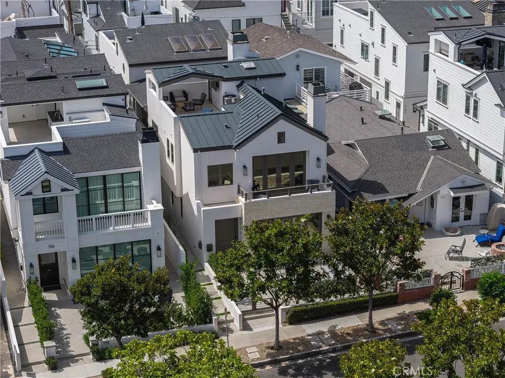 711 Marigold Avenue, Corona Del Mar