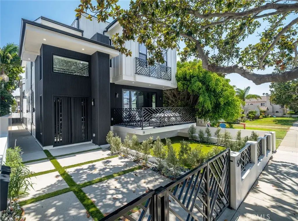 520 N Lucia A, Redondo Beach