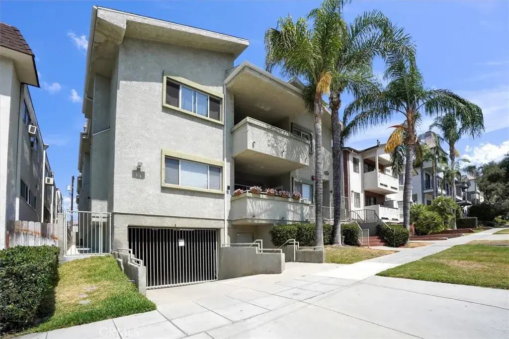 621 E Olive Avenue 106, Burbank