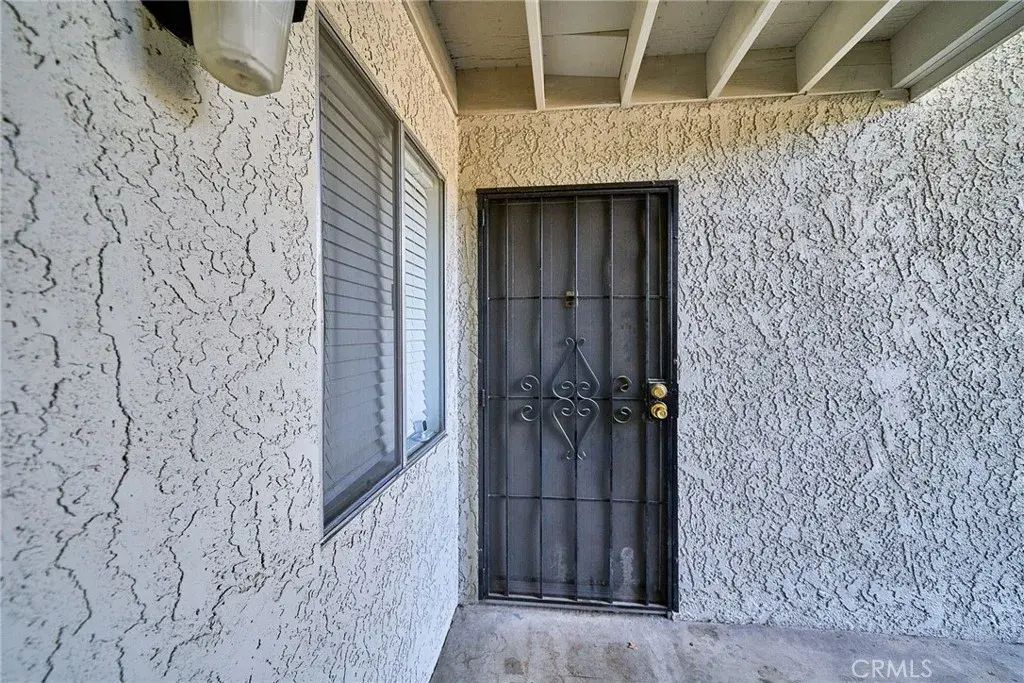 26200 Redlands 5, Redlands