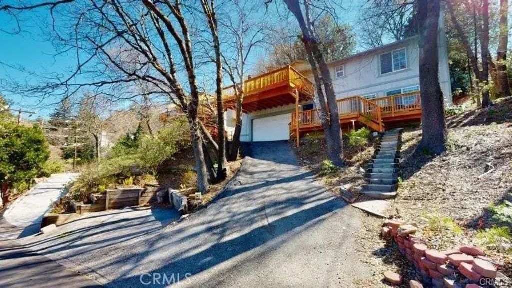 621 Arth Drive, Crestline