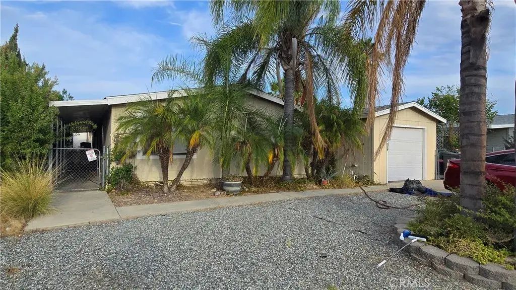 24812 Wendell, Hemet
