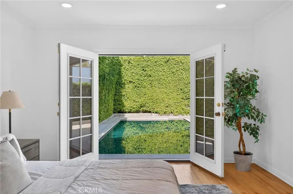 520 N Citrus Avenue, Los Angeles