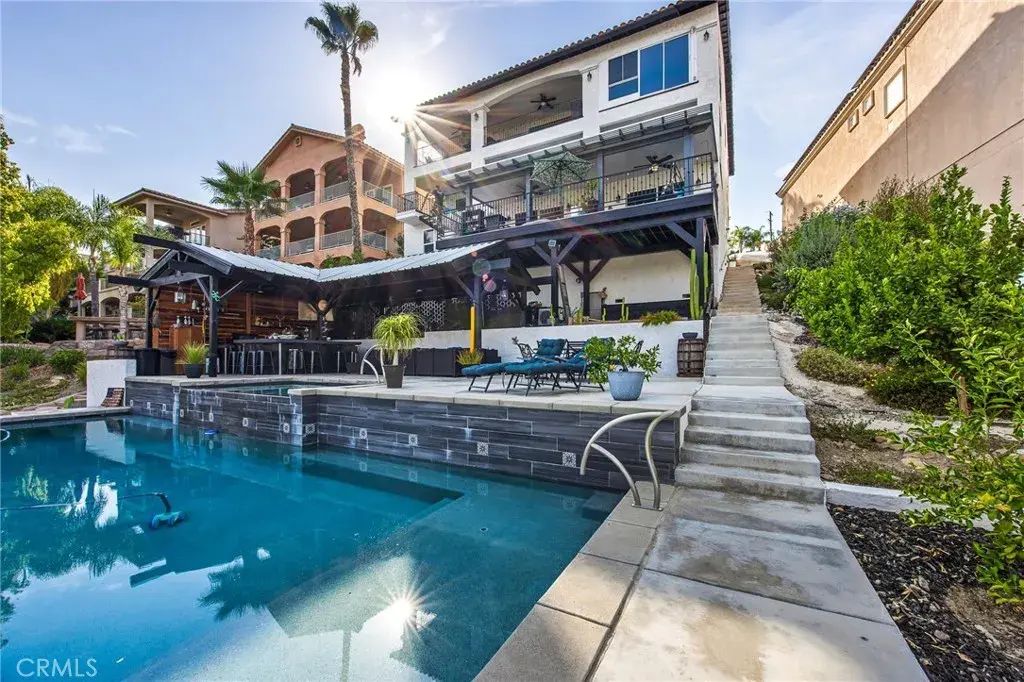 22084 San Joaquin West, Canyon Lake