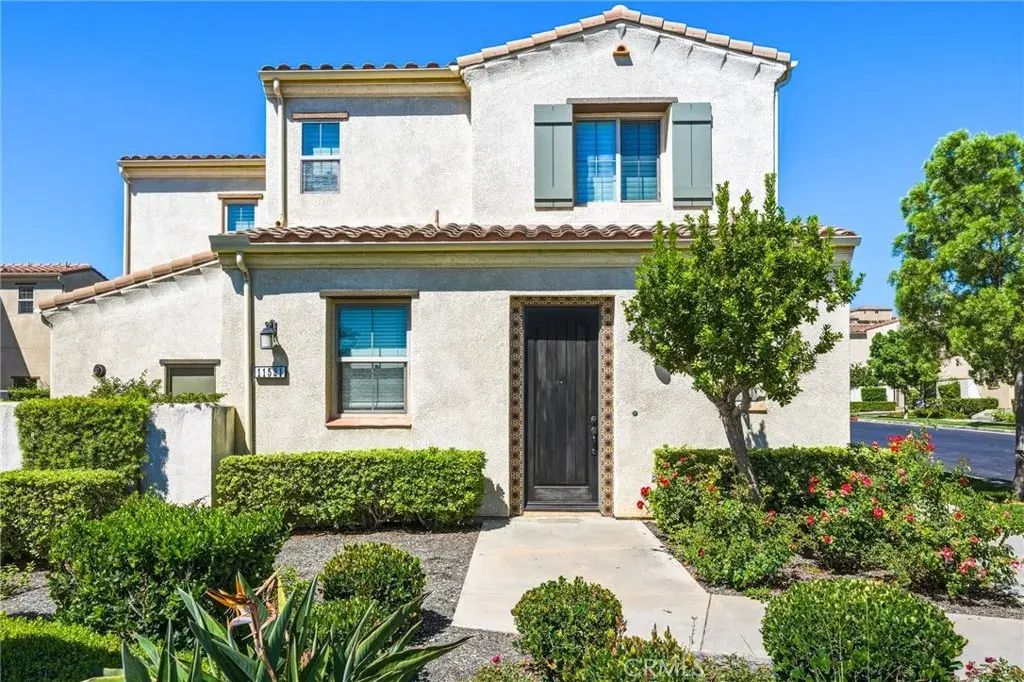 11521 Cararra Lane, Northridge