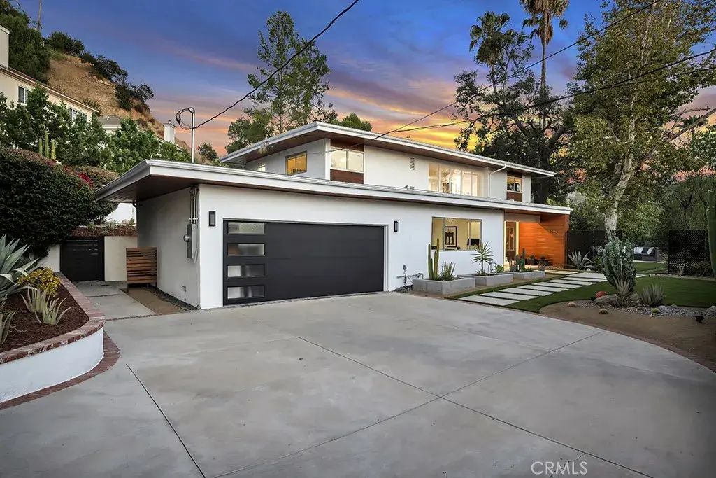 4391 Pampas Road, Woodland Hills