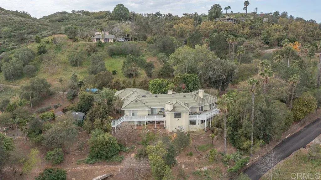 4327 Hollyhill Road, Vista