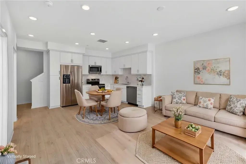 722 Tropicana Place, Covina