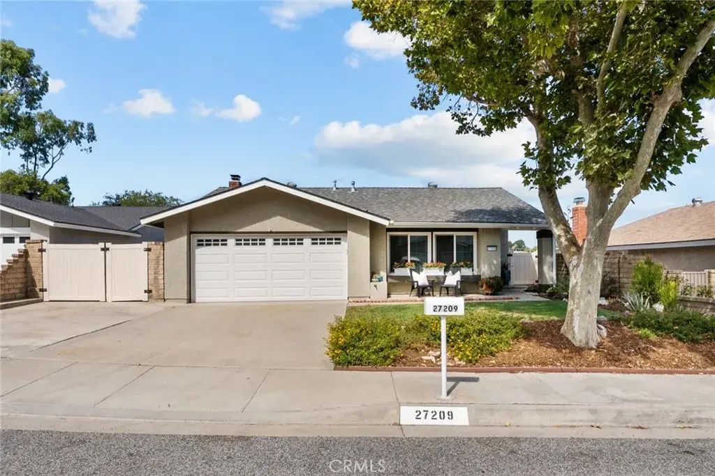 27209 Corry Place, Saugus