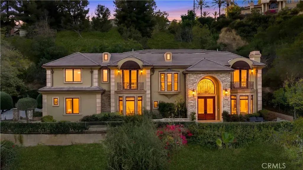 325 N Terrace View, Monrovia