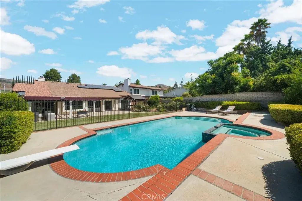 26920 Garret, Calabasas