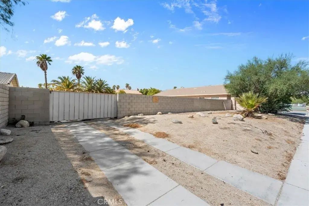 68595 Vista Chino, Cathedral City
