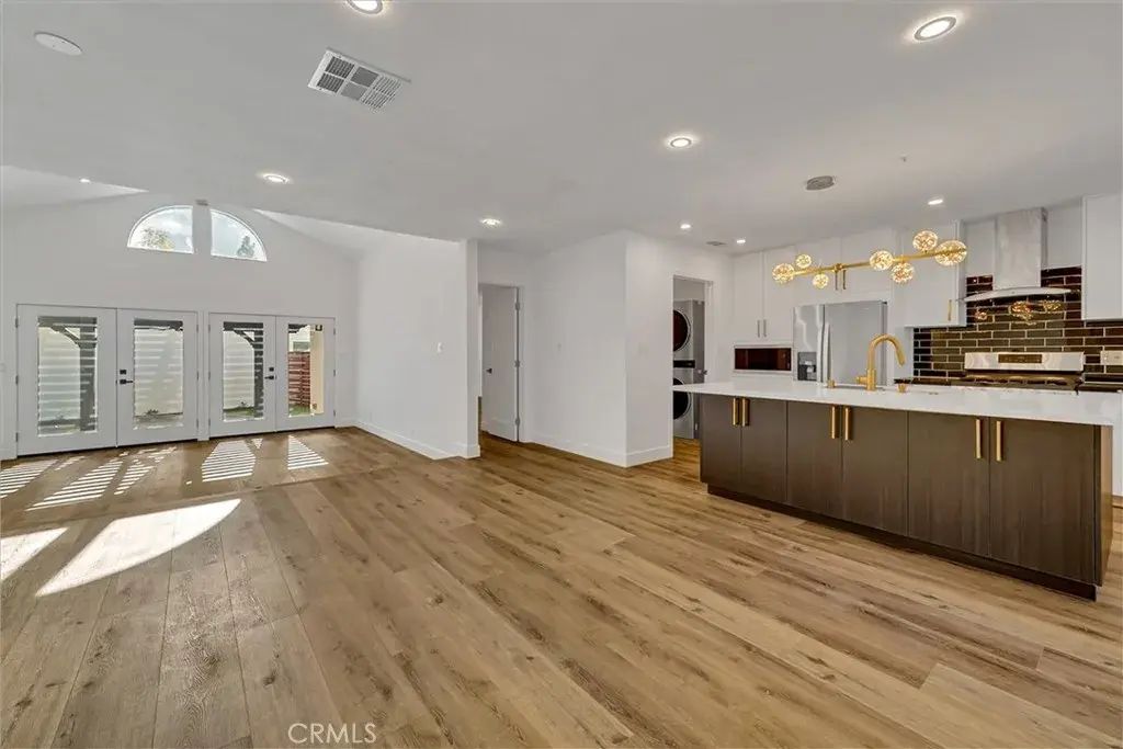22134 Gilmore Street, Woodland Hills