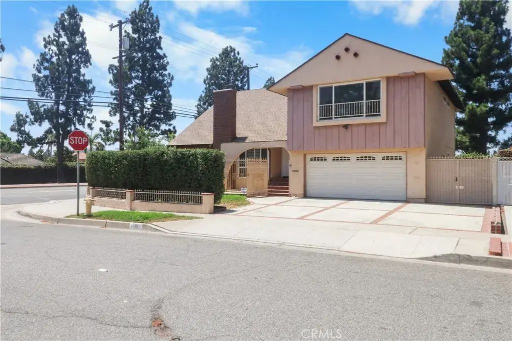 17321 Mapes, Cerritos