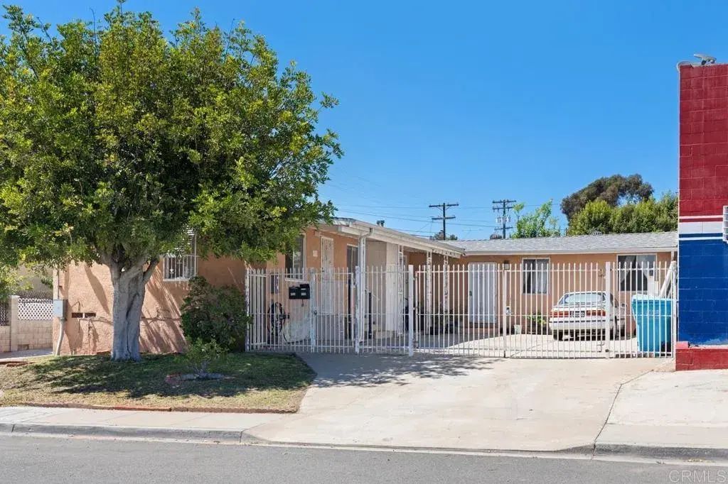 4728-, 4730 Myrtle Avenue, 