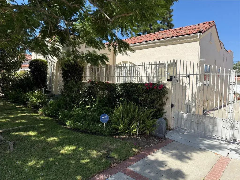 909 S Cochran, Los Angeles