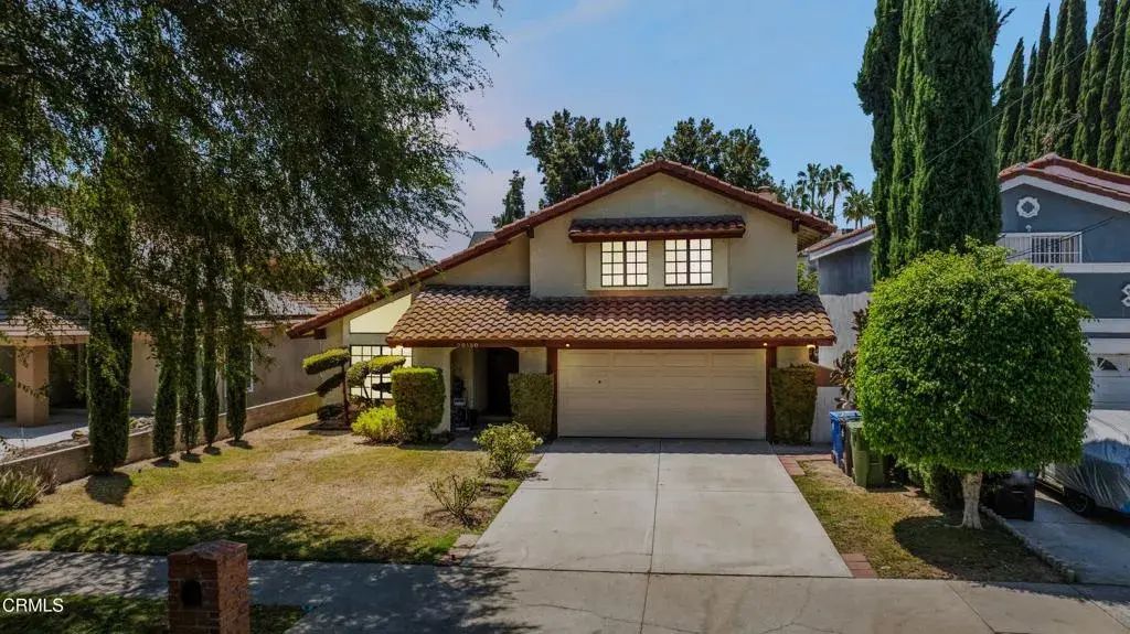20150 Stagg Street, Winnetka
