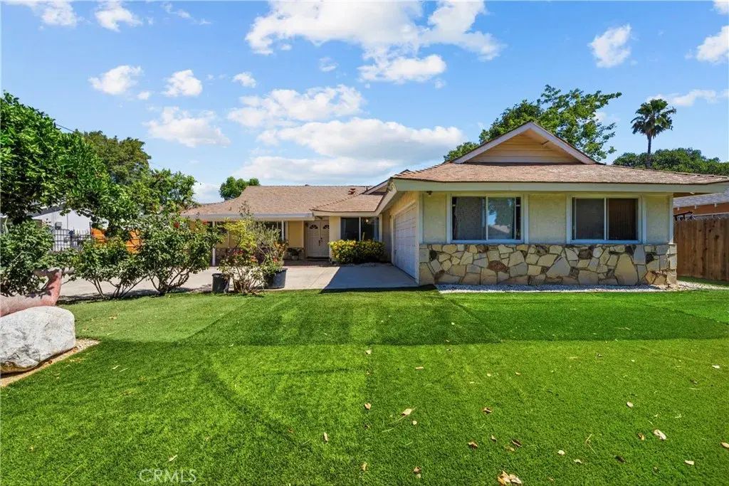 10525 Woldrich St., Sylmar