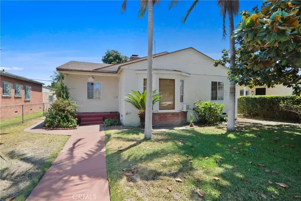 16706 Longworth, Artesia