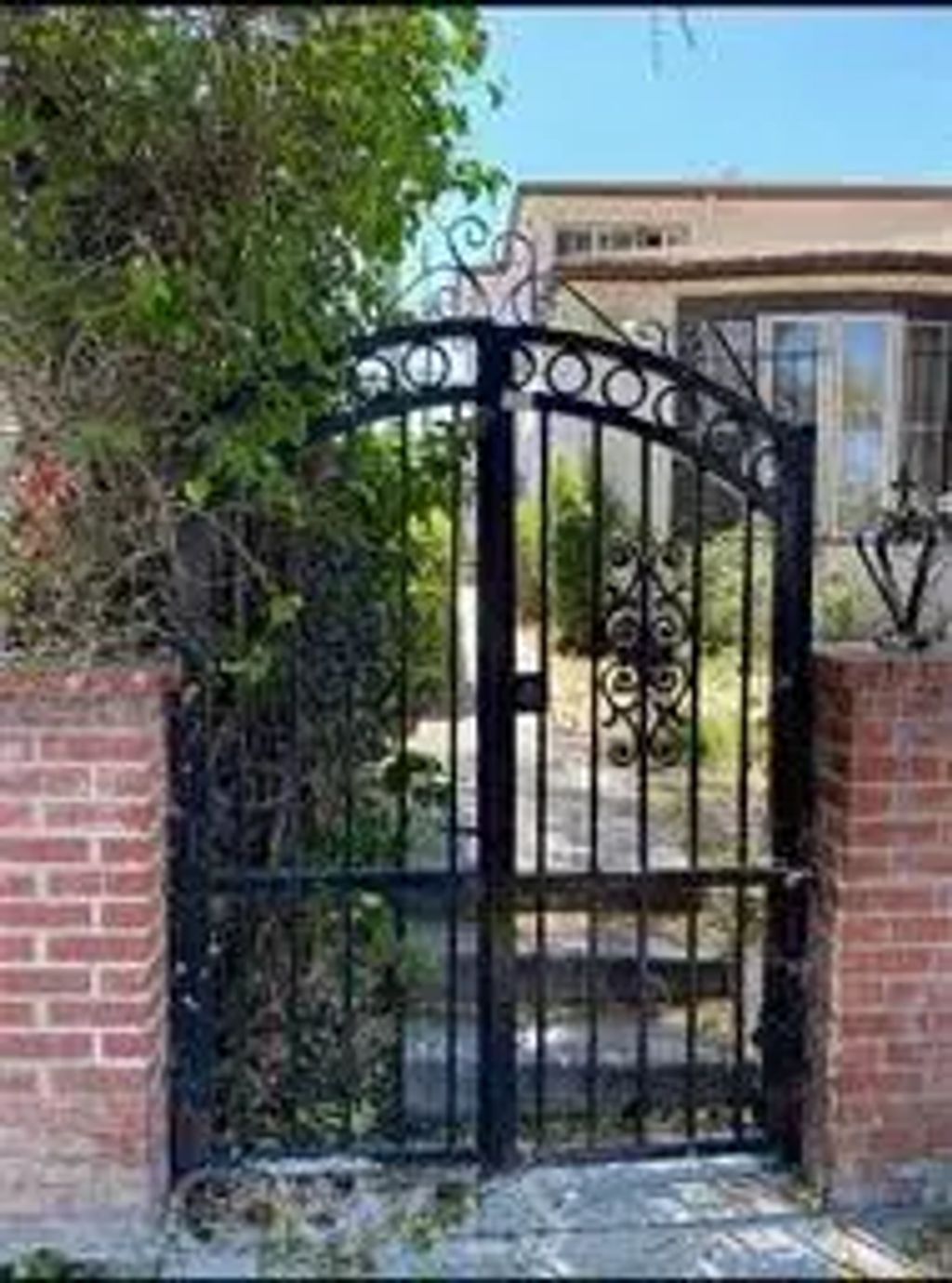 8658 Cadillac Avenue, Los Angeles
