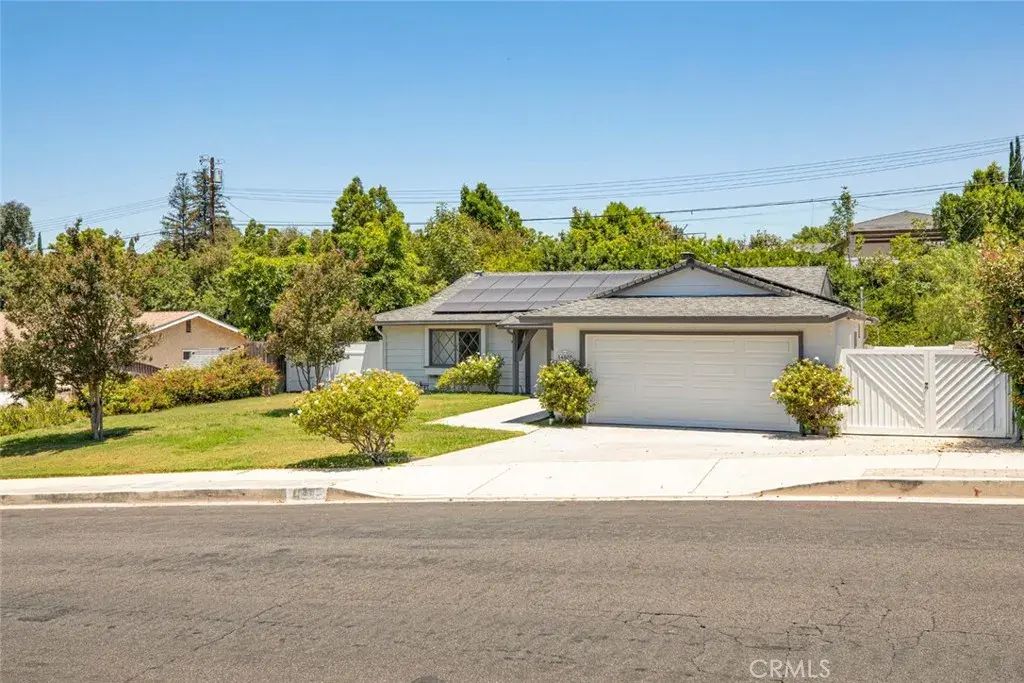 16509 Shamhart, Granada Hills