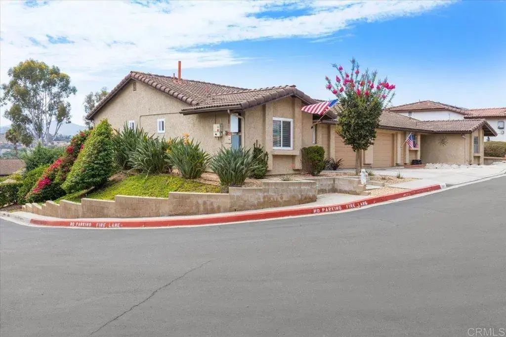 1221 Soria, Escondido