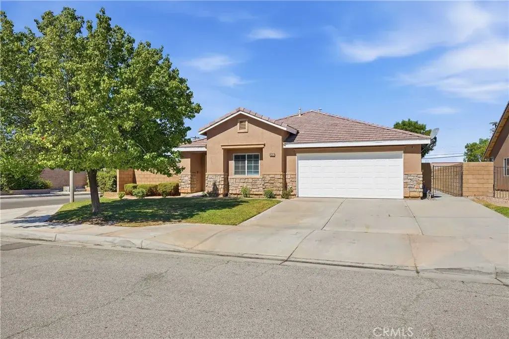 45237 Sancroft Avenue, Lancaster