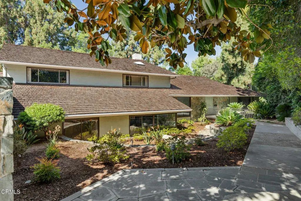 1043 Oak Grove Place, San Marino