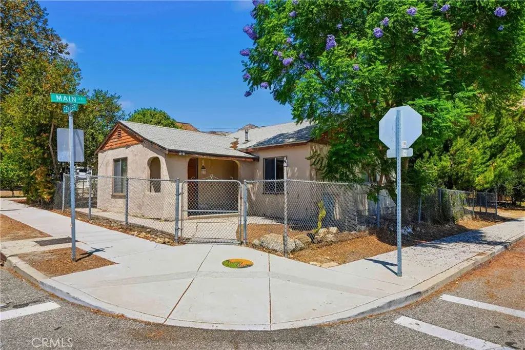 701 Main Street, Piru