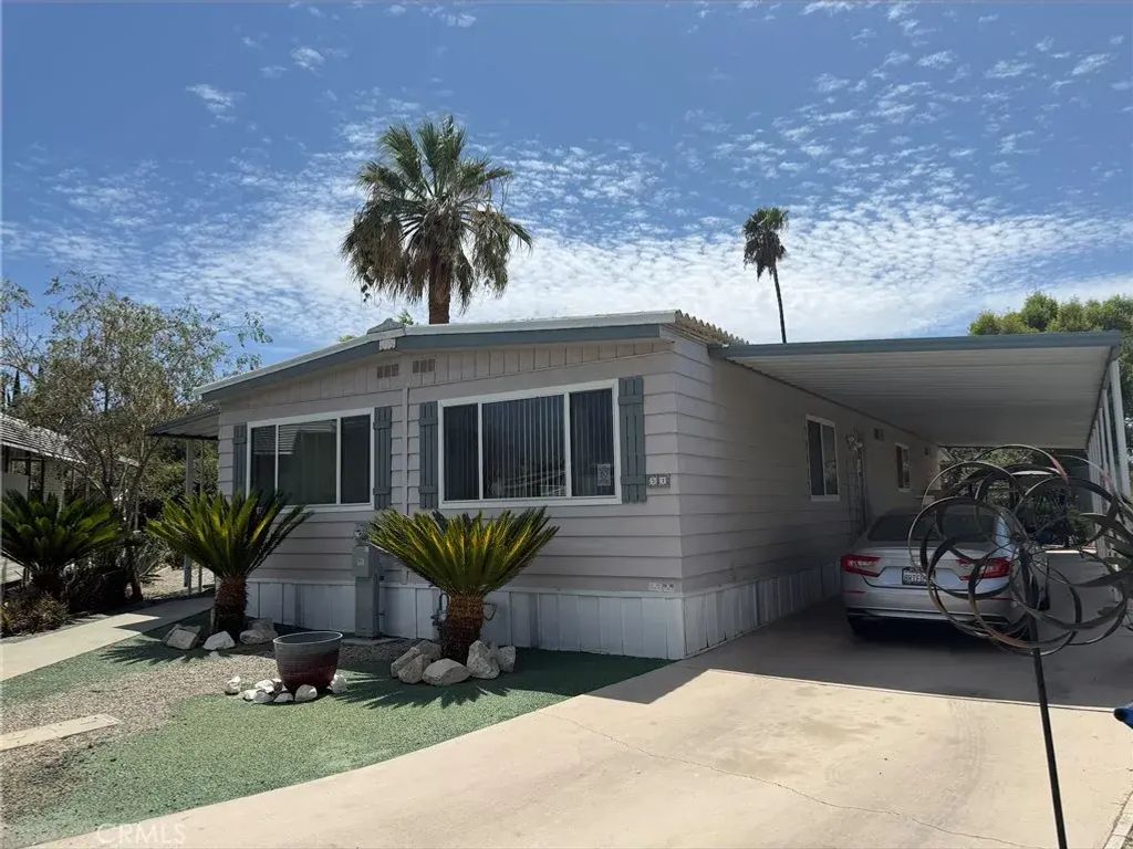 42751 Highway 74 57, Hemet
