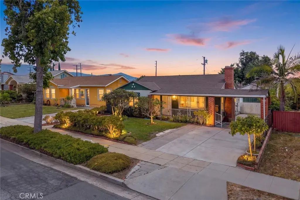 1300 South Date Avenue, Alhambra