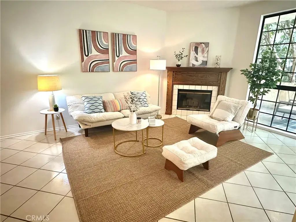 235 S Holliston 118, Pasadena