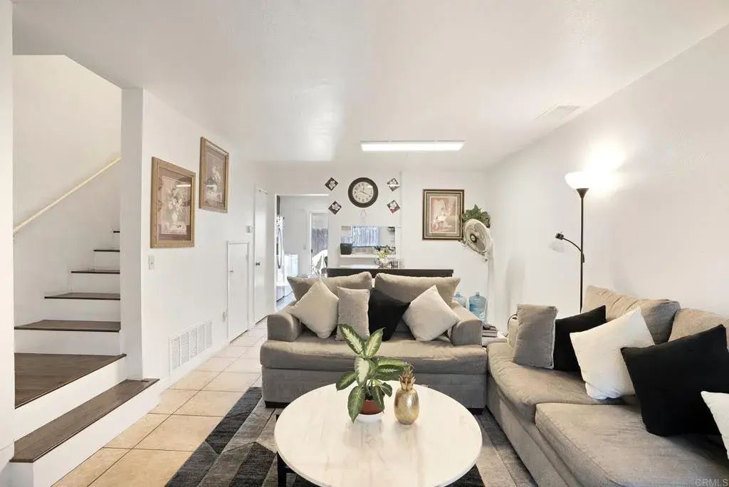 888 Cherrywood Way 14, El Cajon
