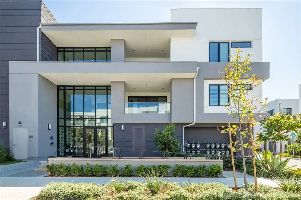 16235 Dawn Way 204, Tustin