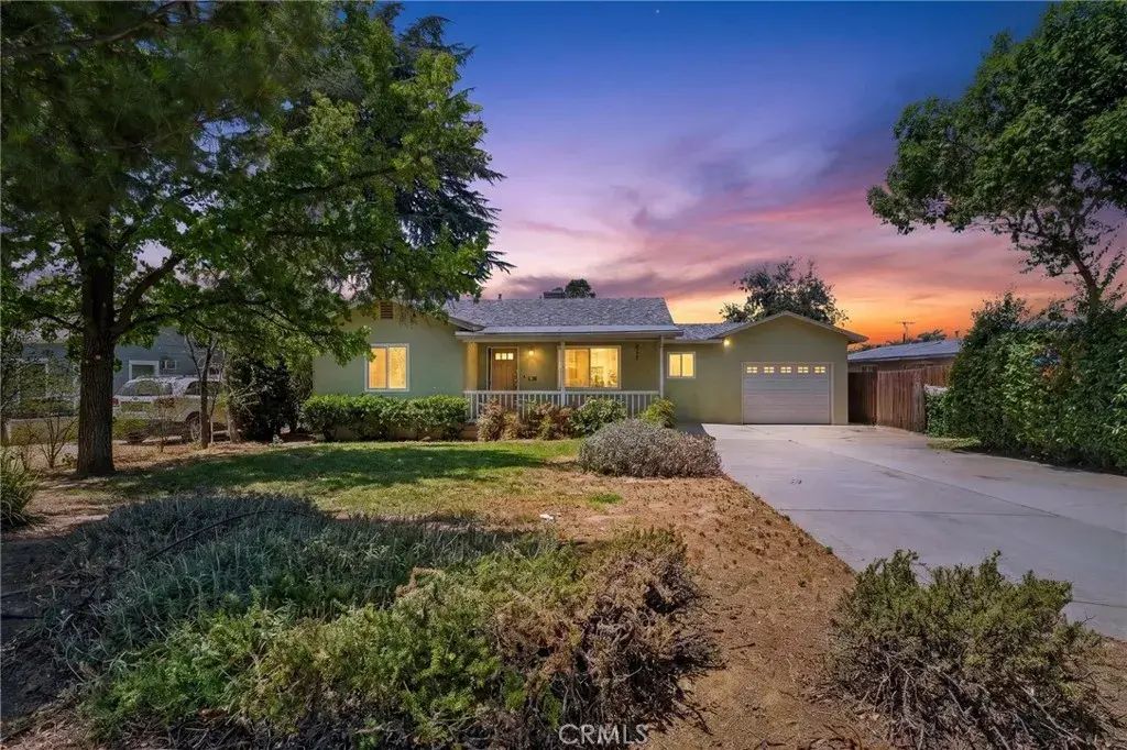 1073 Palm, Beaumont