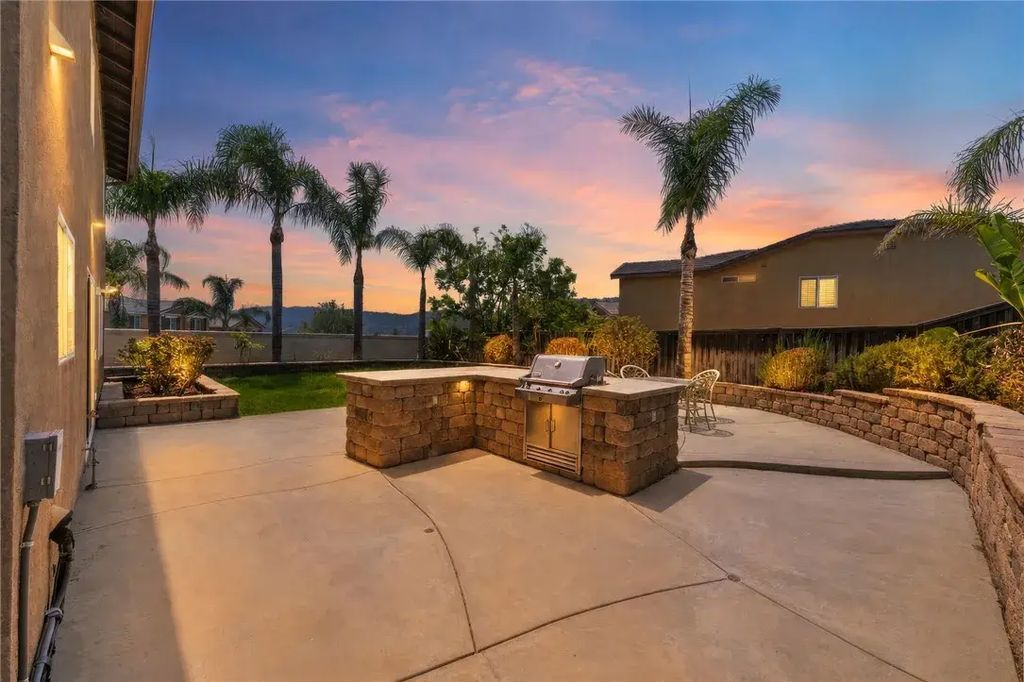 46371 Sharon Street, Temecula